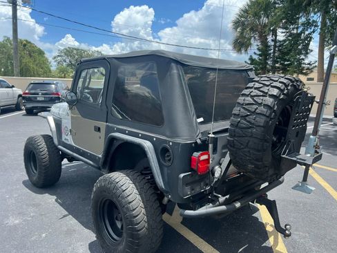 Used 2005 Jeep Wrangler Rubicon image 7