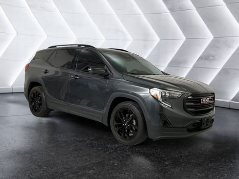 Used 2021 GMC Terrain SLT w/ Infotainment Package II FWD image 1