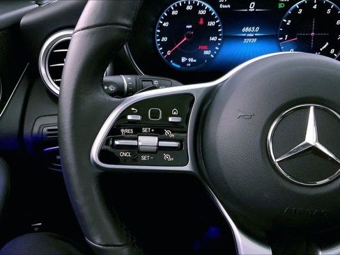 Used 2021 Mercedes-Benz GLC 300 4MATIC image 18