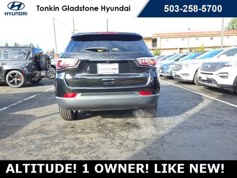 Used 2023 Jeep Compass Altitude w/ Sun and Sound Group image 6