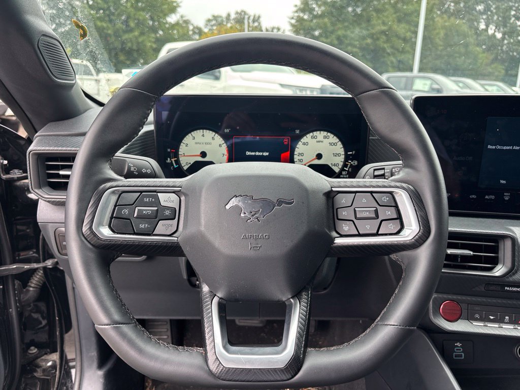 Used 2024 Ford Mustang Coupe RWD image 11