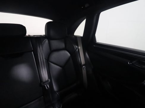 Used 2024 Porsche Macan S image 17
