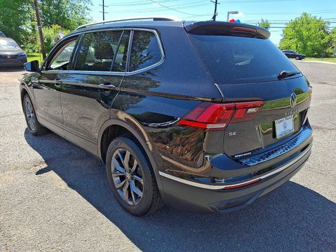 Used 2022 Volkswagen Tiguan SE AWD/4WD image 4
