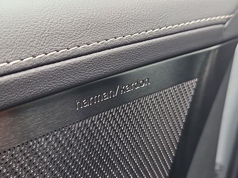 New 2026 Volvo XC90 B6 Ultra w/ Protection Package image 9