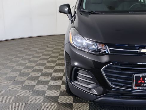 Used 2018 Chevrolet Trax LS FWD image 10