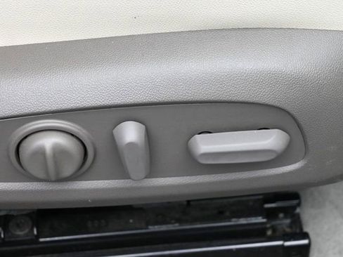 Used 2024 Chevrolet Malibu LT FWD image 50