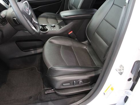 Used 2023 GMC Terrain SLT w/ Elevation Edition FWD image 10