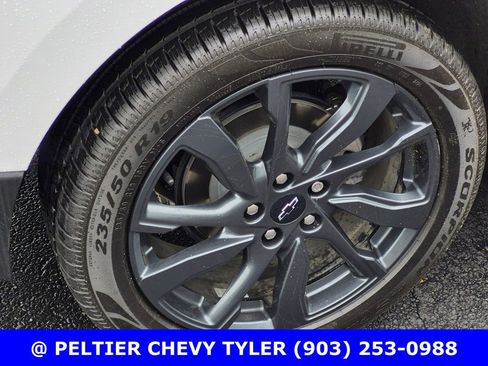 Used 2023 Chevrolet Equinox RS w/ RS Leather Package image 7