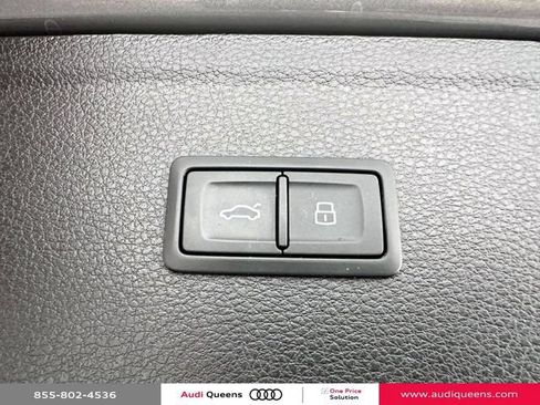 Certified 2023 Audi Q5 2.0T Premium w/ Convenience Package AWD/4WD image 11