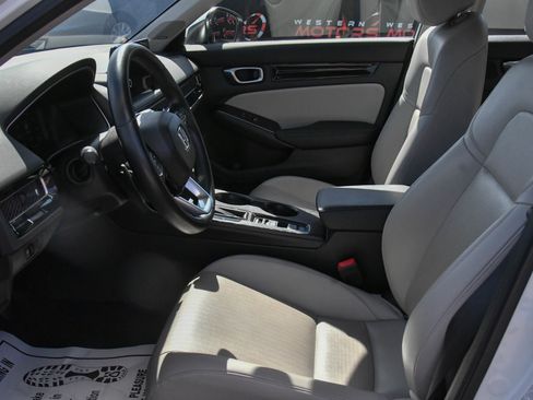 Used 2024 Honda Civic Touring image 18