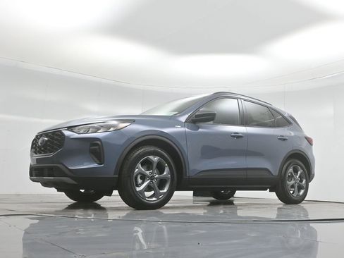 New 2025 Ford Escape ST-Line w/ Equipment Group 301A image 44