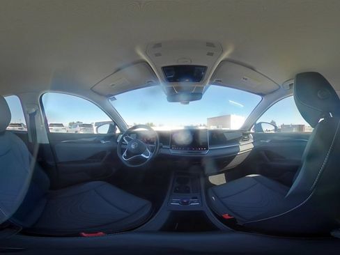 Used 2026 Volkswagen Tiguan SE FWD image 43