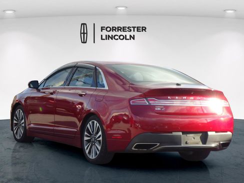 Used 2017 Lincoln MKZ Select w/ Select Plus Package image 5