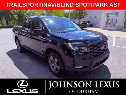 Used 2025 Honda Ridgeline TrailSport image 1