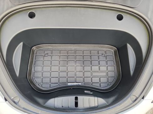 Used 2023 Tesla Model 3 Standard Range image 29