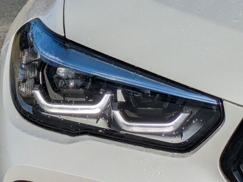 Used 2023 BMW X6 xDrive40i w/ M Sport Package image 10