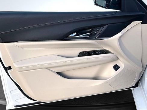 Used 2025 Cadillac CT4 Luxury image 20