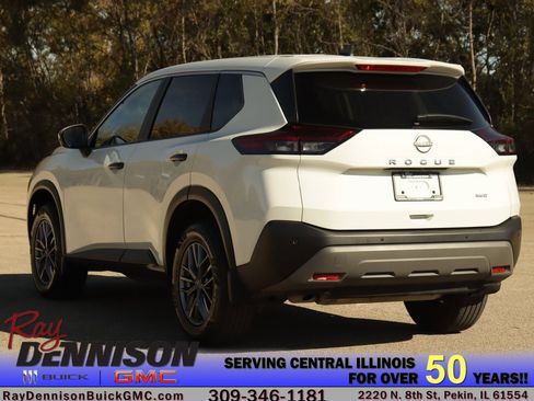 Used 2022 Nissan Rogue S image 5