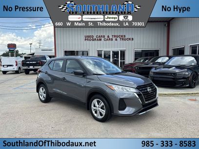Used 2025 Nissan Kicks Play S