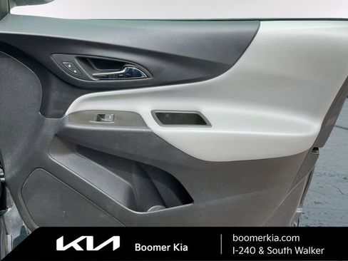 Used 2023 Chevrolet Equinox LT FWD image 10