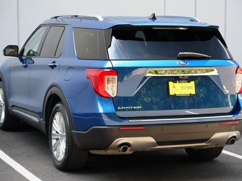 Used 2023 Ford Explorer Limited w/ Limited Technology Package RWD image 53