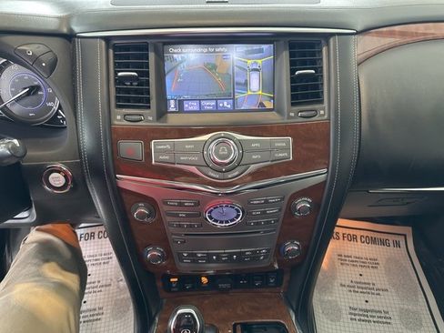 Used 2018 INFINITI QX80 4WD w/ Driver Assistance Package image 11