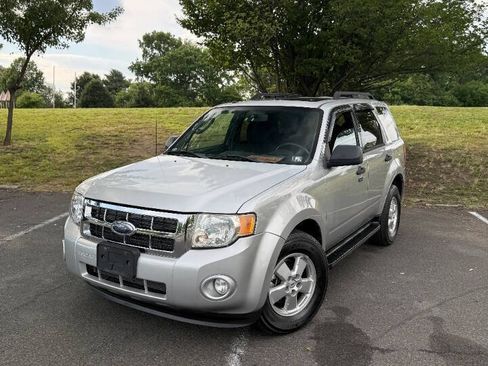 Used 2009 Ford Escape XLT AWD/4WD image 1