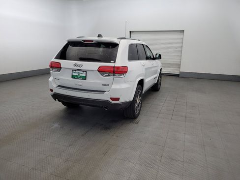 Used 2018 Jeep Grand Cherokee Limited AWD/4WD image 9