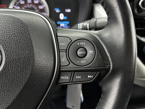 Used 2020 Toyota Corolla SE image 19