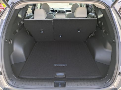 Certified 2023 Hyundai Tucson SEL w/ Convenience Package FWD image 11