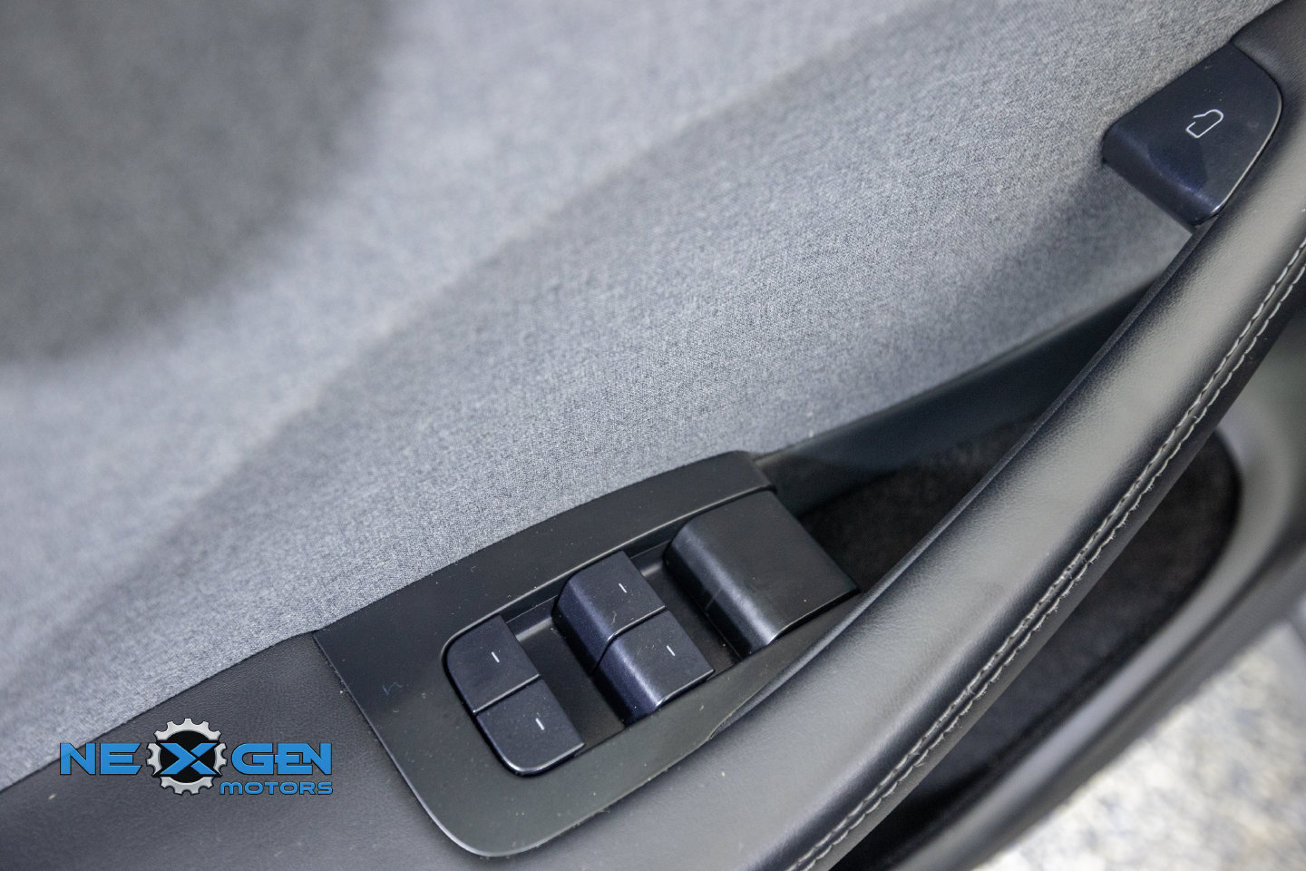Used 2025 Tesla Model 3 Long Range RWD image 13