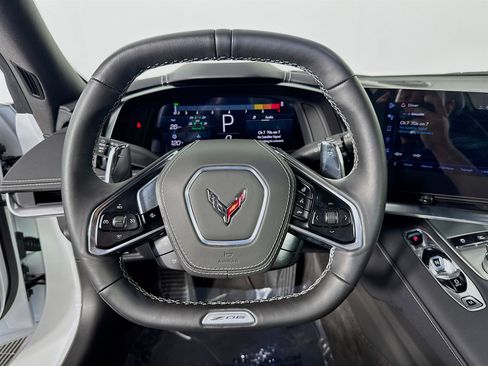 Used 2025 Chevrolet Corvette Z06 image 12