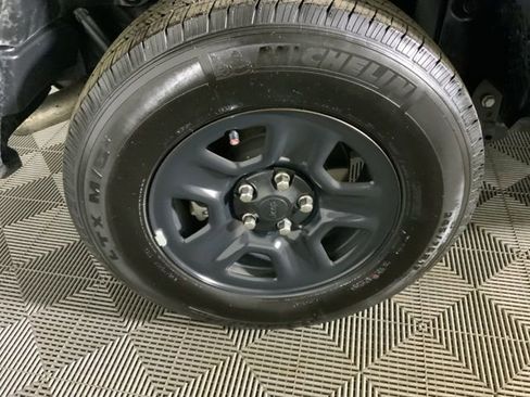 Used 2021 Jeep Wrangler Unlimited Sport image 13