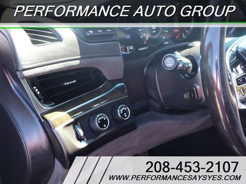 Used 2017 Cadillac Escalade Platinum image 15