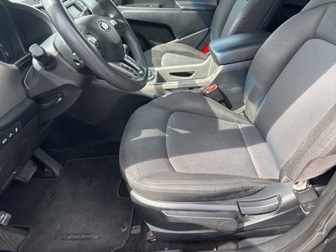 Used 2016 Kia Sportage LX FWD image 15