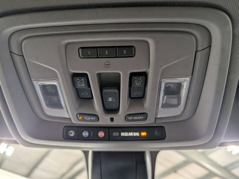 Used 2021 GMC Sierra 2500 Denali w/ Denali Black Diamond Edition image 28