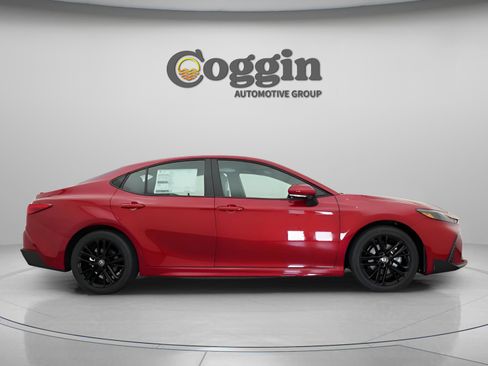 New 2026 Toyota Camry SE FWD image 22