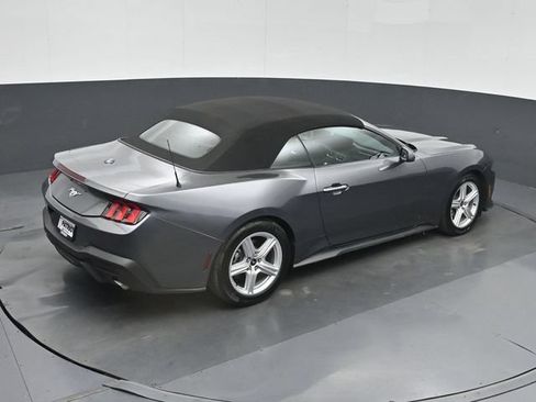 Used 2026 Ford Mustang Premium RWD image 34