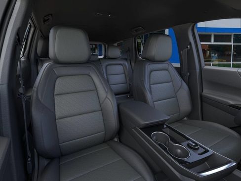 New 2027 Chevrolet Equinox LT w/ Convenience Package II FWD image 16