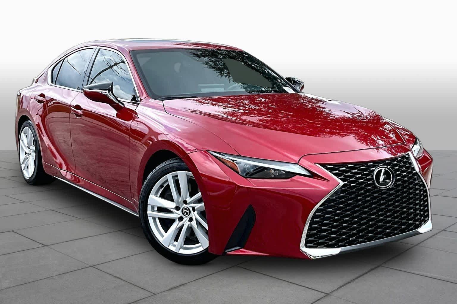 Used 2025 Lexus IS 300 w/ Comfort Package RWD image 3