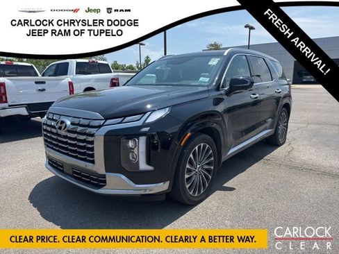Used 2024 Hyundai Palisade Calligraphy FWD image 1