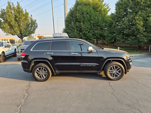 Used 2018 Jeep Grand Cherokee Limited w/ Trailer Tow Group IV AWD/4WD image 2