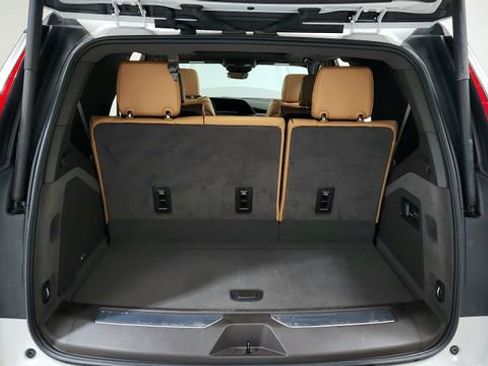Certified 2023 Cadillac Escalade Premium Luxury w/ Performance Package image 22