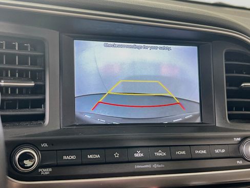Used 2020 Hyundai Elantra Value Edition FWD image 13