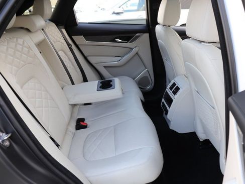 Used 2021 Jaguar F-PACE S AWD/4WD image 28