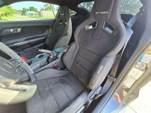 Used 2017 Ford Mustang Shelby GT350 w/ Electronics Package RWD image 12
