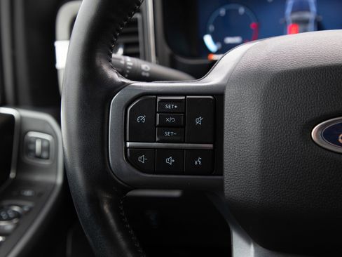 Used 2024 Ford F250 Lariat w/ Sport Appearance Package image 27