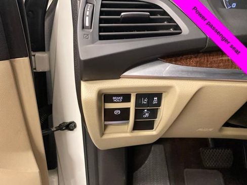 Used 2017 Acura MDX SH-AWD w/ Technology Package image 18