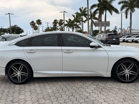 Used 2021 Honda Accord Touring image 13