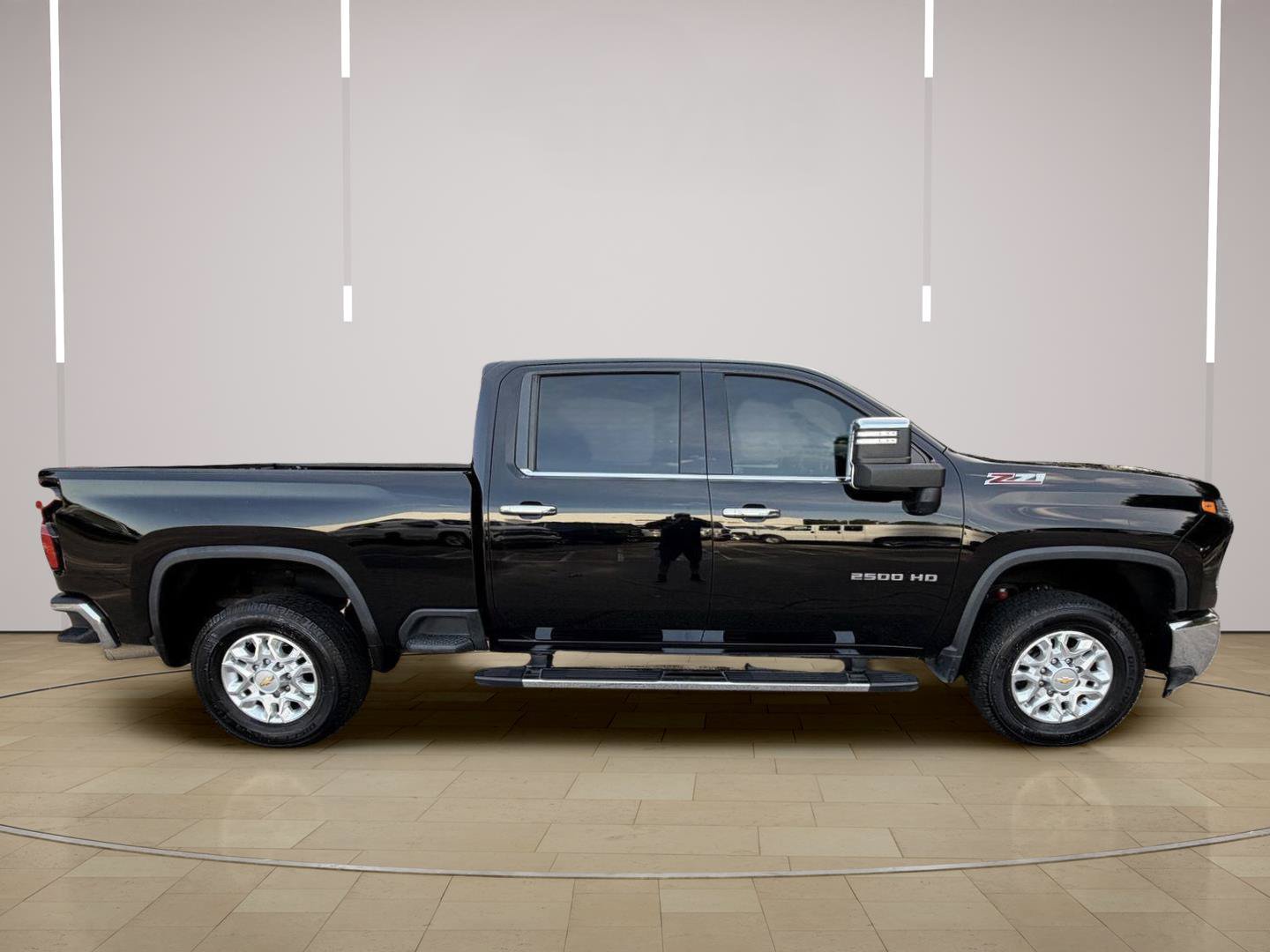 Used 2024 Chevrolet Silverado 2500 LTZ w/ LTZ Convenience Package AWD/4WD image 5